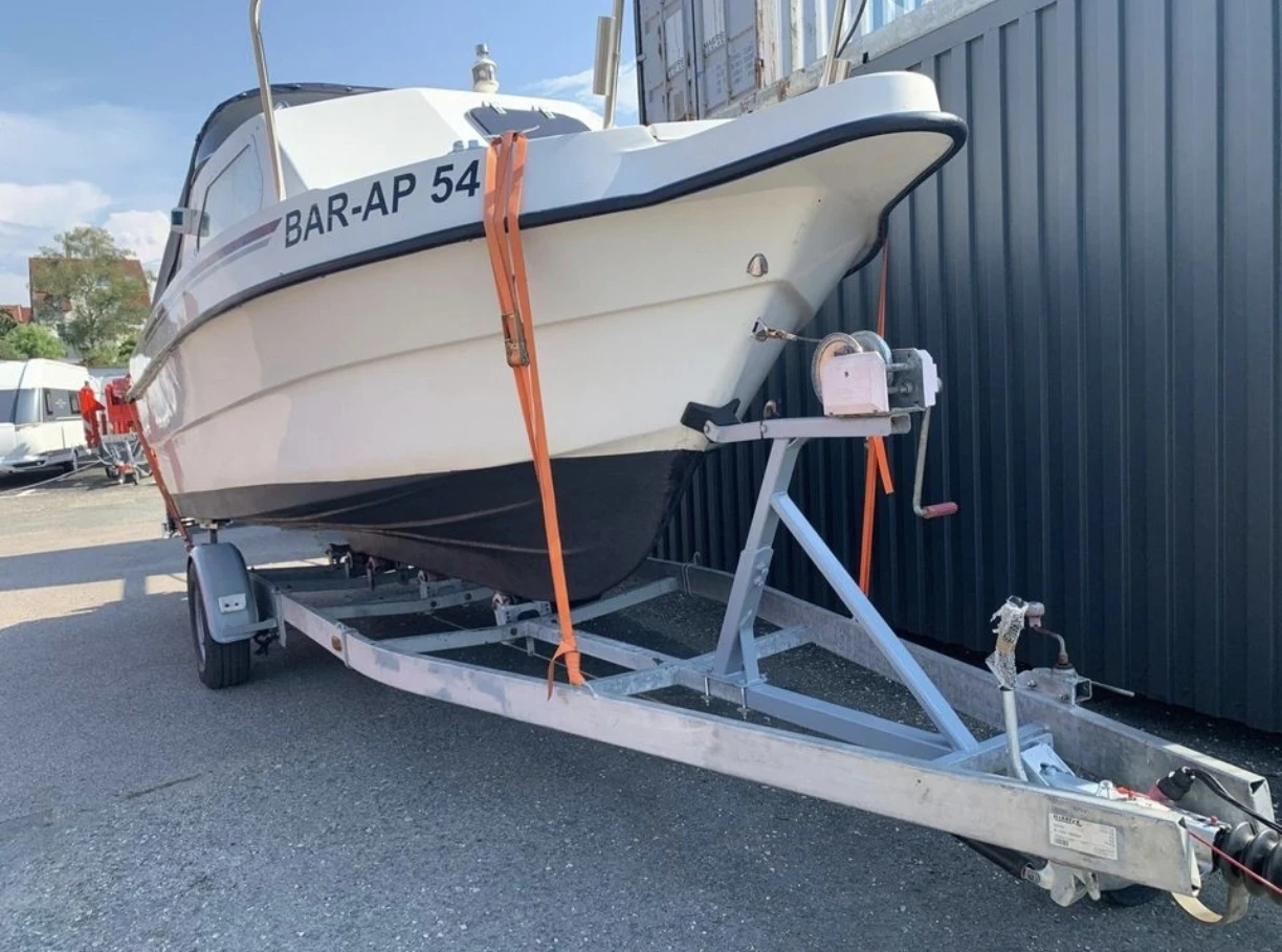 Моторна яхта Viking Viking 595, снимка 3 - Воден транспорт - 55606850