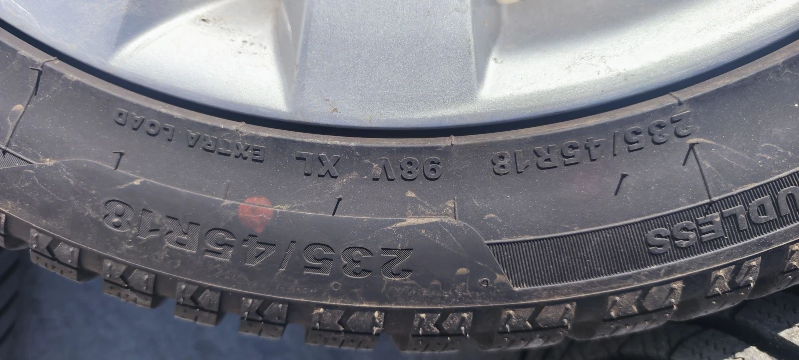 Гуми с джанти Други 235/45R18, снимка 5 - Гуми и джанти - 54242930