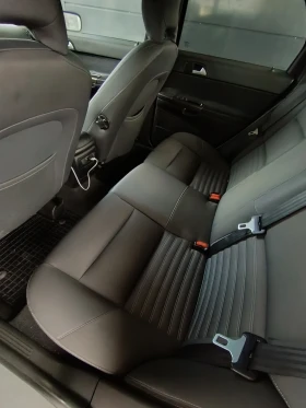 Volvo S40 2.4i, снимка 7 - Автомобили и джипове - 53157895