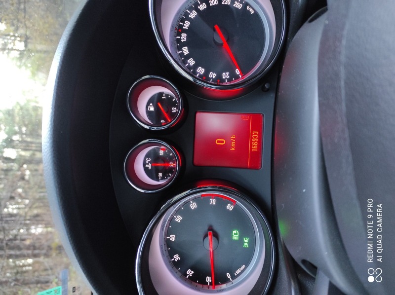 Opel Insignia 1.6 Turbo газ/бензин Panorama , снимка 14 - Автомобили и джипове - 45804694