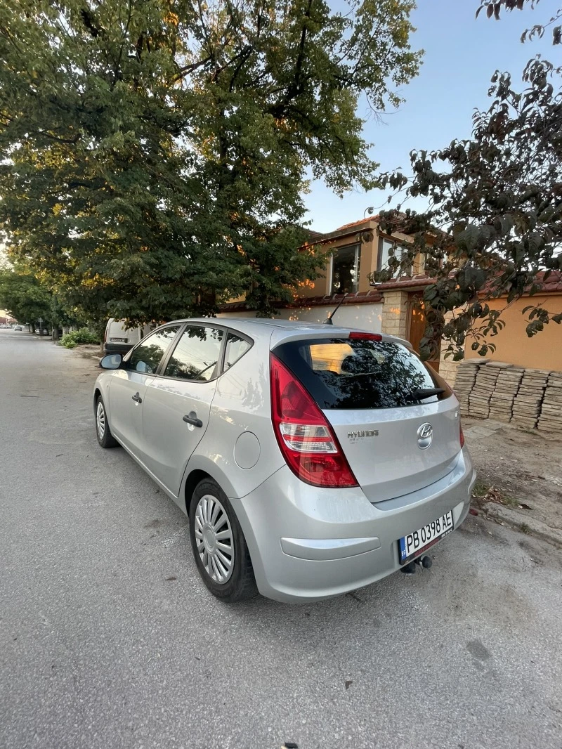 Hyundai I30 1.4, снимка 3 - Автомобили и джипове - 46735318