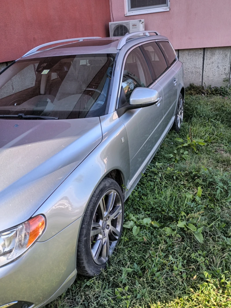 Volvo V70 D4 2.0 163, снимка 2 - Автомобили и джипове - 47525096