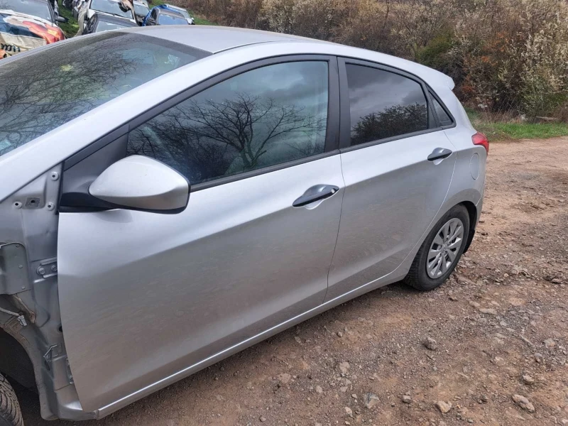 Hyundai I30, снимка 9 - Автомобили и джипове - 52659482
