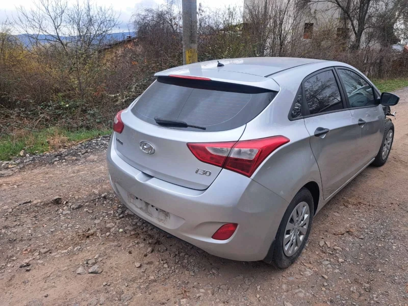 Hyundai I30, снимка 7 - Автомобили и джипове - 52659482