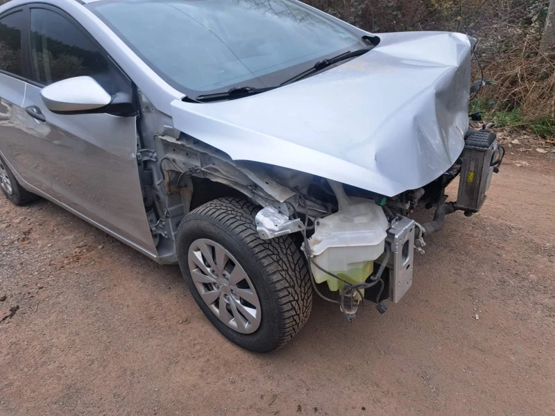 Hyundai I30, снимка 2 - Автомобили и джипове - 52659482
