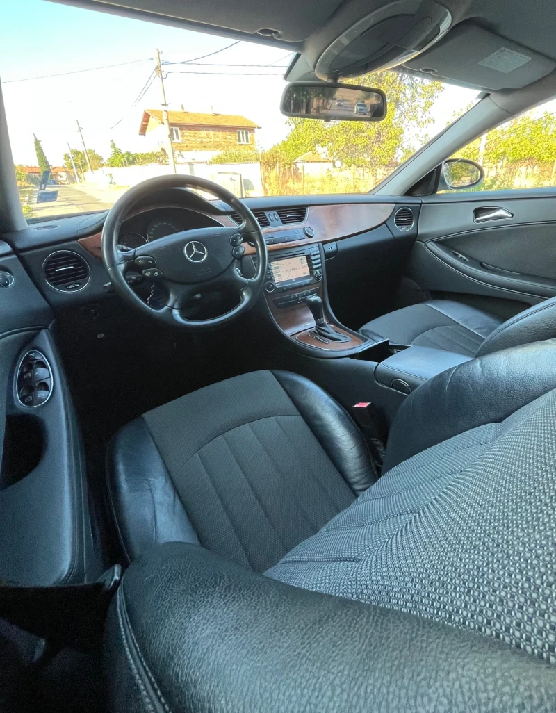 Mercedes-Benz CLS 320, снимка 8 - Автомобили и джипове - 51703894