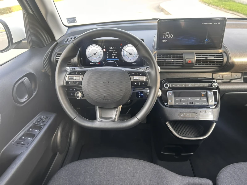 Hyundai Inster BUSINESS 49kWh, снимка 12 - Автомобили и джипове - 52070540