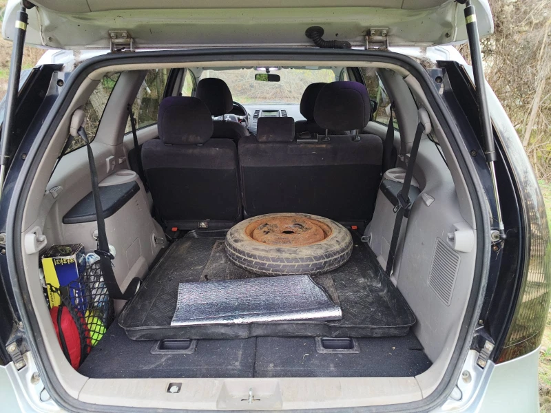 Mitsubishi Grandis, снимка 8 - Автомобили и джипове - 52686301