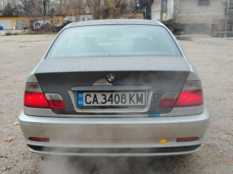BMW 320 2.2 170 коня, снимка 10 - Автомобили и джипове - 52895023