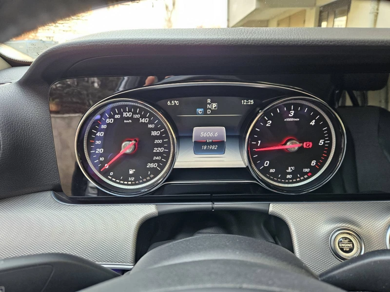 Mercedes-Benz E 220, снимка 6 - Автомобили и джипове - 53161853