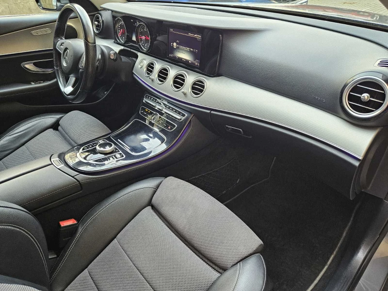 Mercedes-Benz E 220, снимка 4 - Автомобили и джипове - 53161853