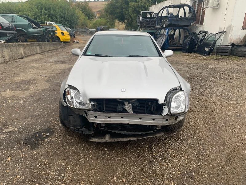 Mercedes-Benz SLK 2.0i 136кс., снимка 2 - Автомобили и джипове - 34208176