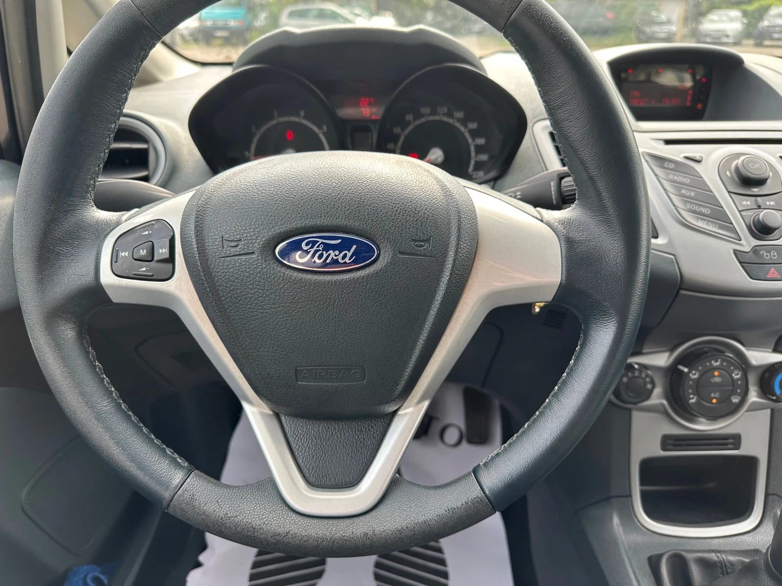 Ford Fiesta 1.4 16v АГУ | Mobile.bg — изображение 12