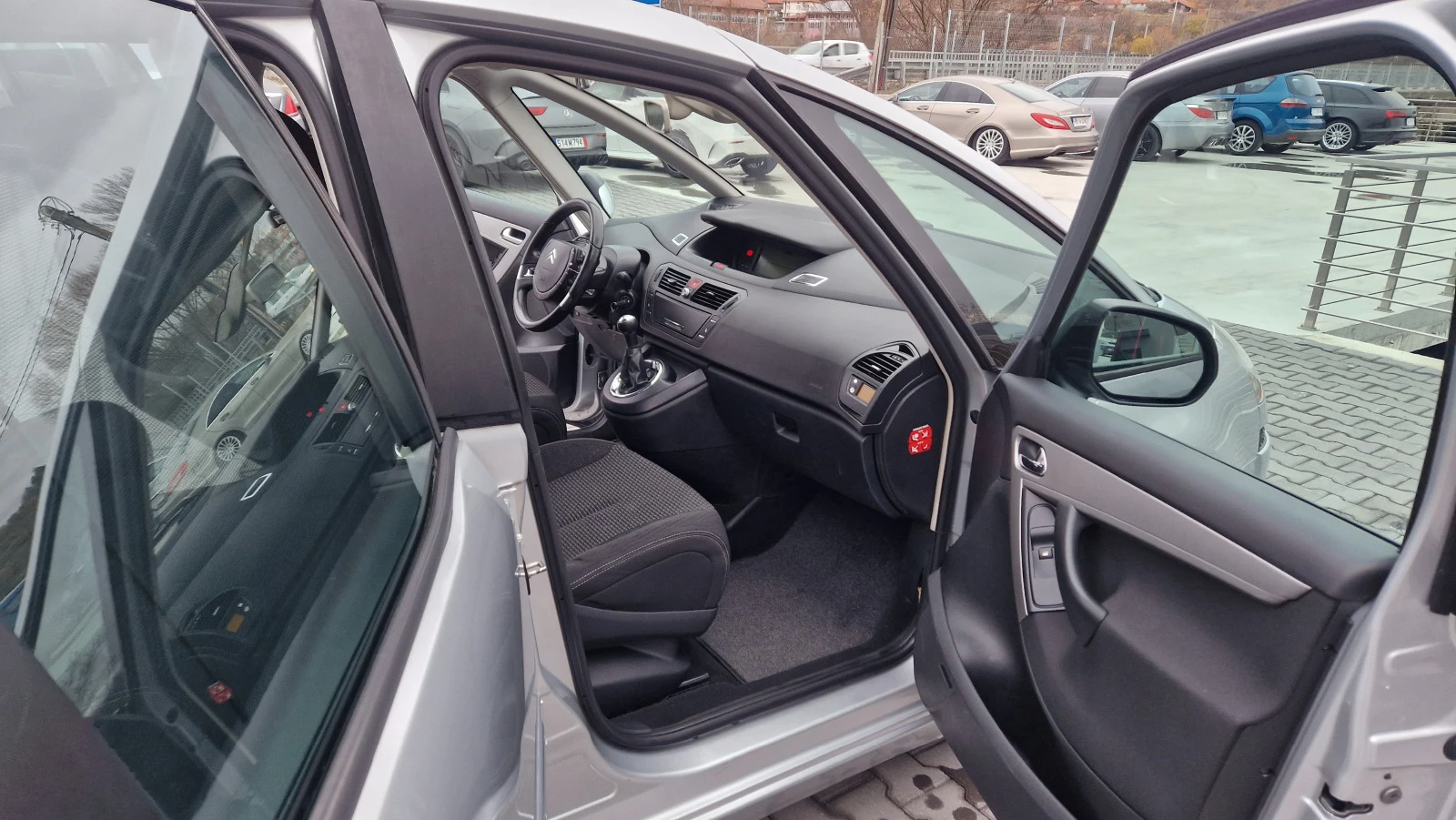 Citroen C4 Picasso  | Mobile.bg   11