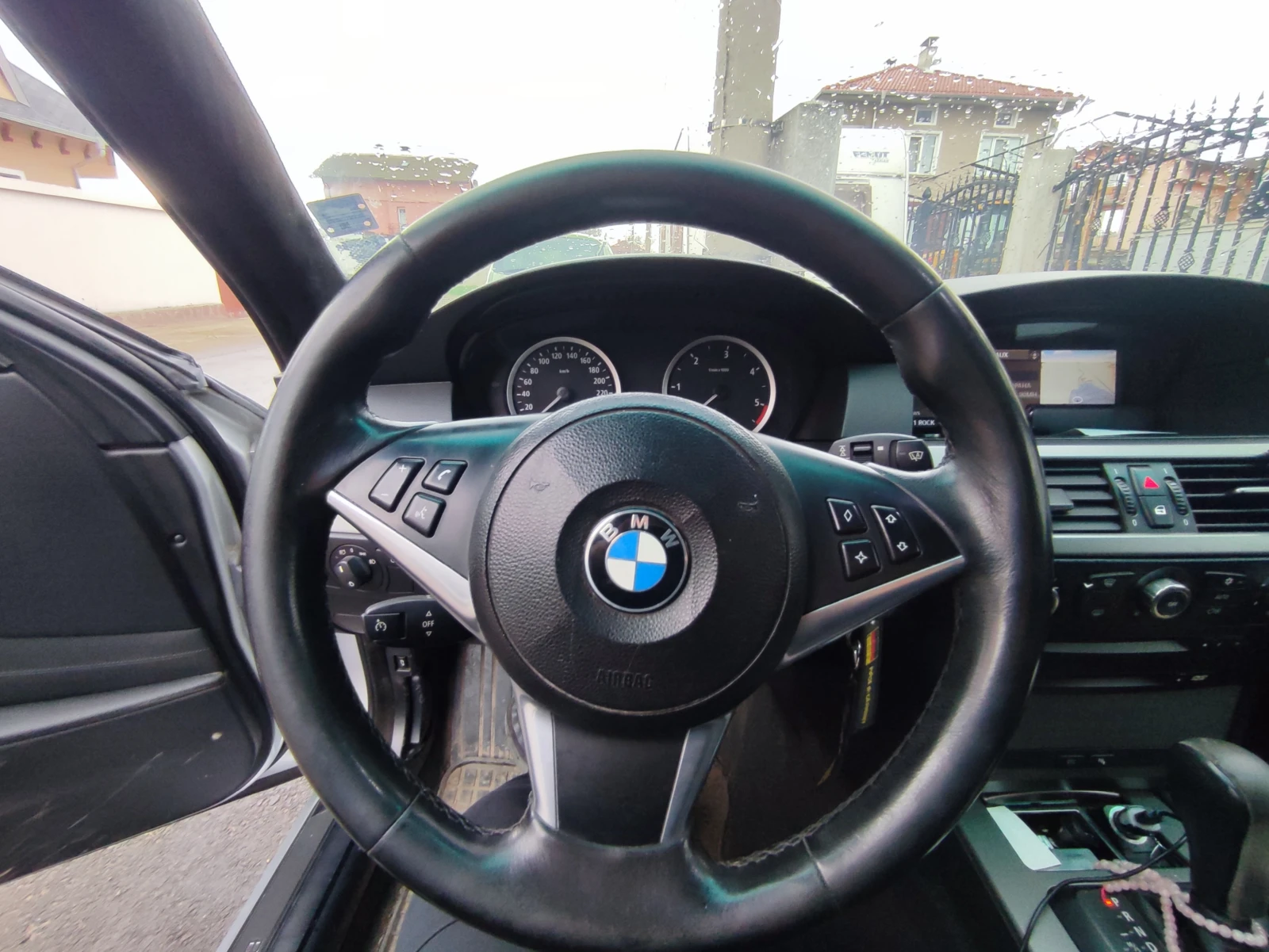 BMW 525  - изображение 10