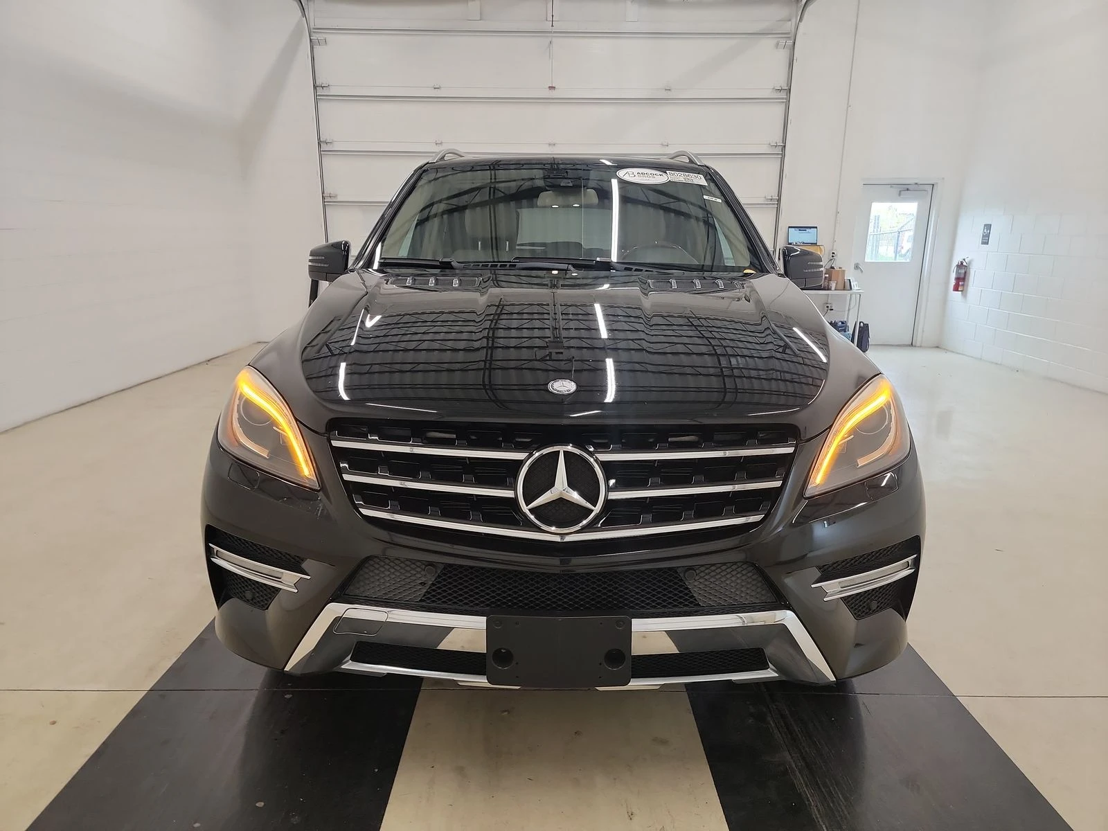 Mercedes-Benz ML 550 4MATIC/KEYLESS/KAMEPA/ПОДГРЕВ/ПАМЕТ - изображение 2