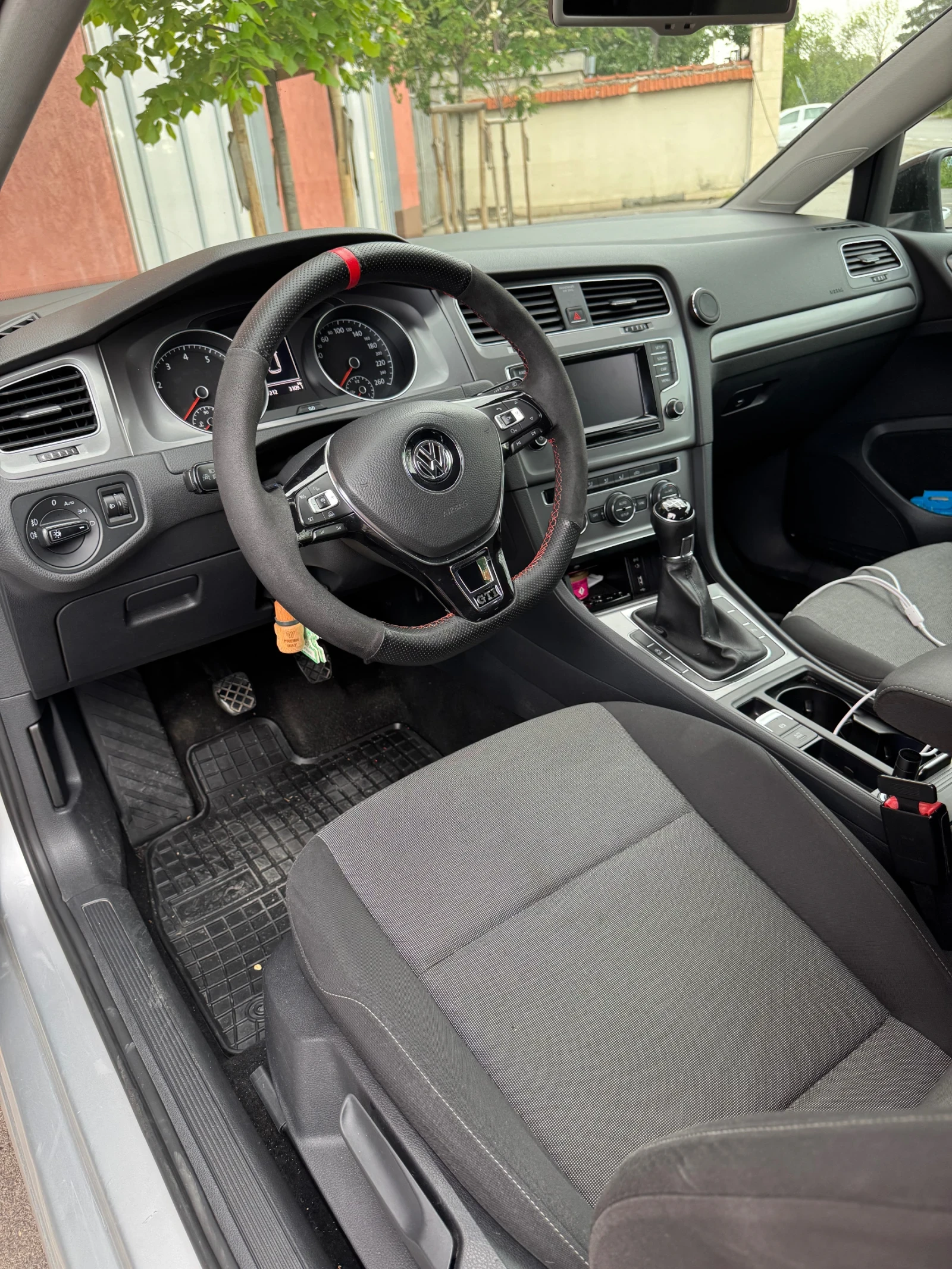VW Golf  - изображение 8
