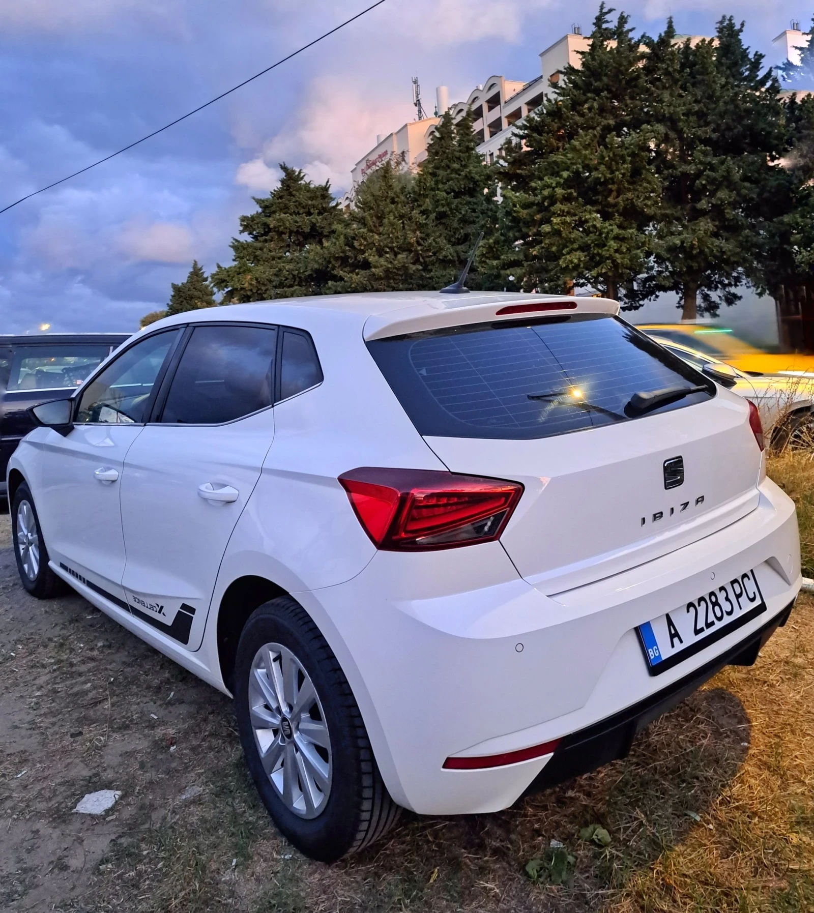 Seat Ibiza 1.6 TDI  - изображение 8
