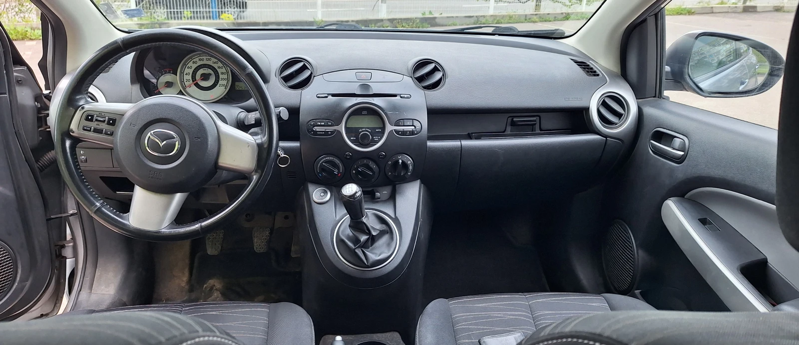 Mazda 2  - изображение 4