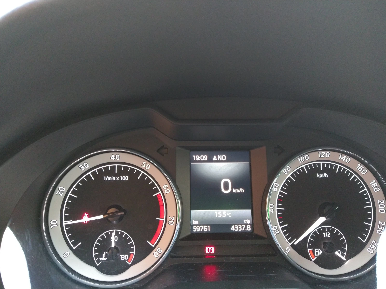 Skoda Octavia Style, снимка 9 - Автомобили и джипове - 53775729