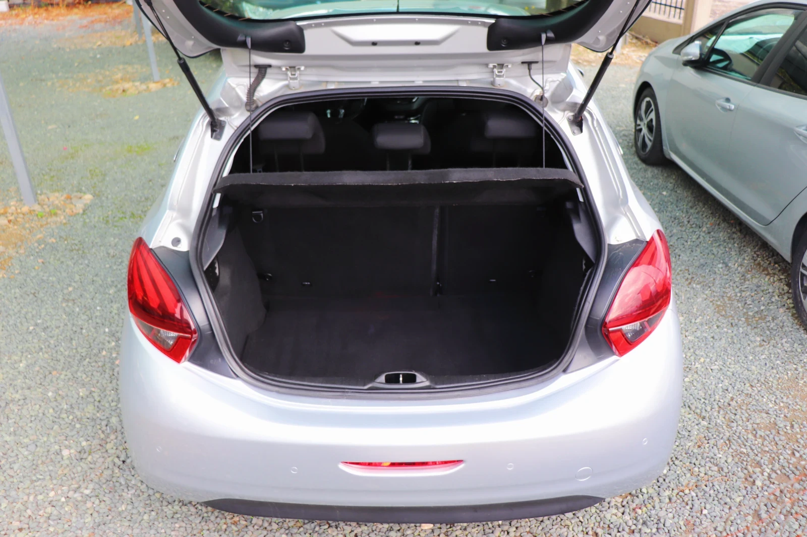 Peugeot 208 | Mobile.bg   3