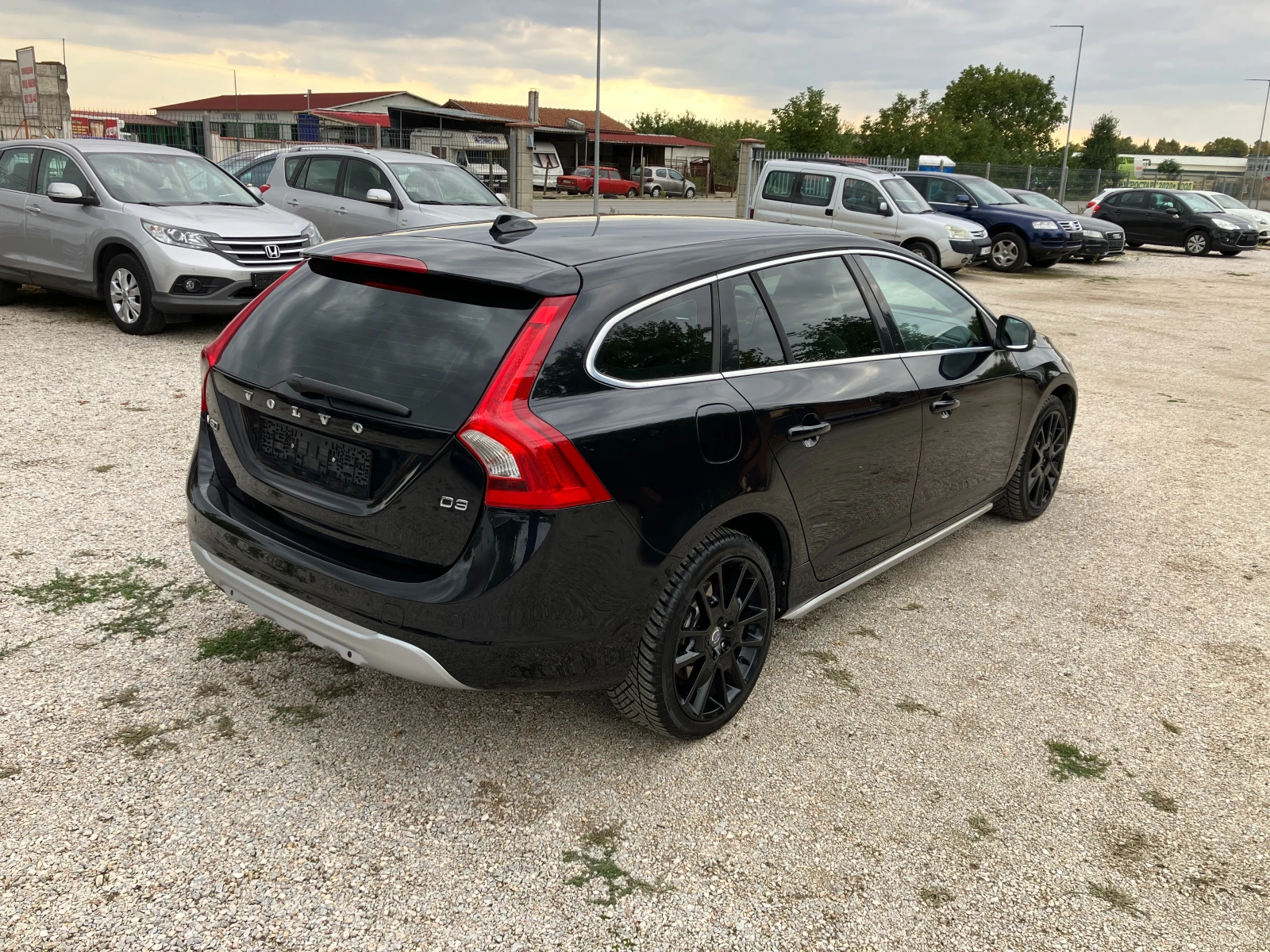 Volvo V60 2.0 D - изображение 8