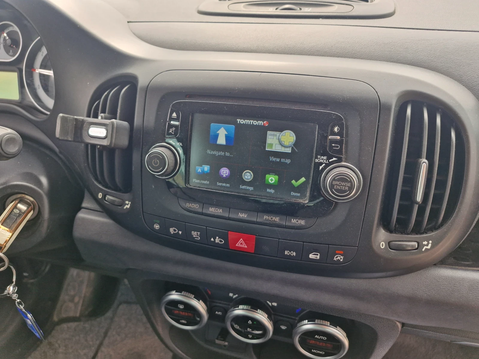 Fiat 500L 1.3 mtj АВТОМАТИК, снимка 11 - Автомобили и джипове - 53888996