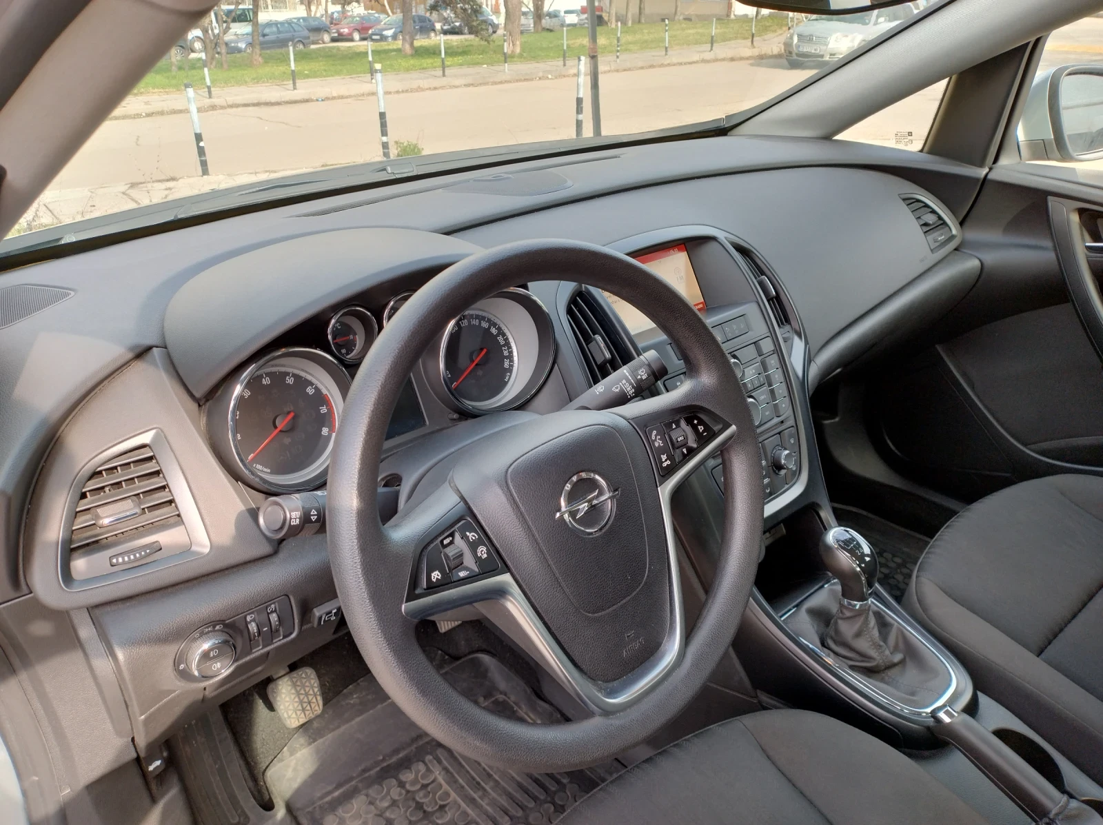 Opel Astra J 1.6 ГАЗ от БГ, снимка 8 - Автомобили и джипове - 54008898