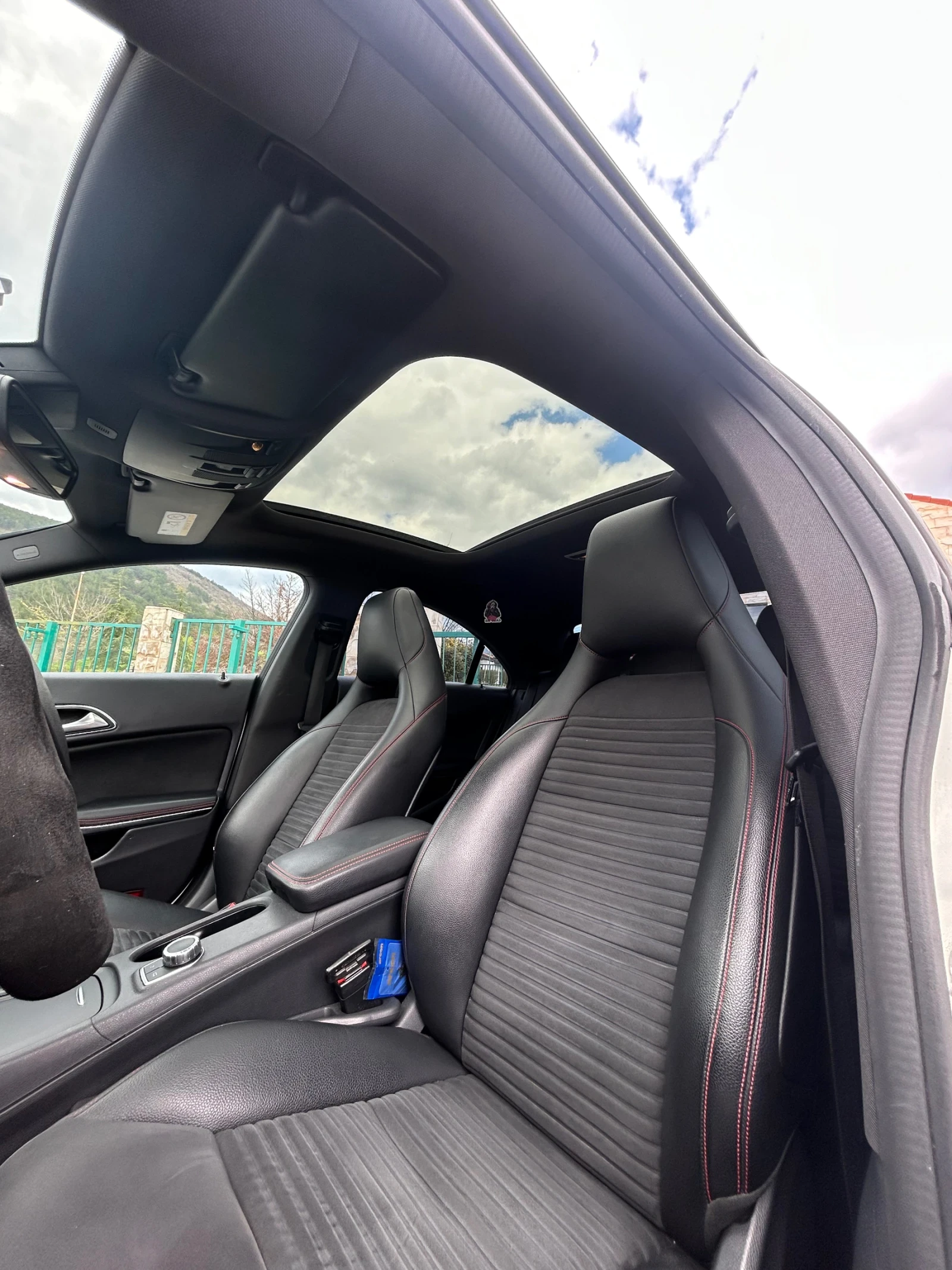 Mercedes-Benz CLA 250 AMG line , снимка 9 - Автомобили и джипове - 54172627