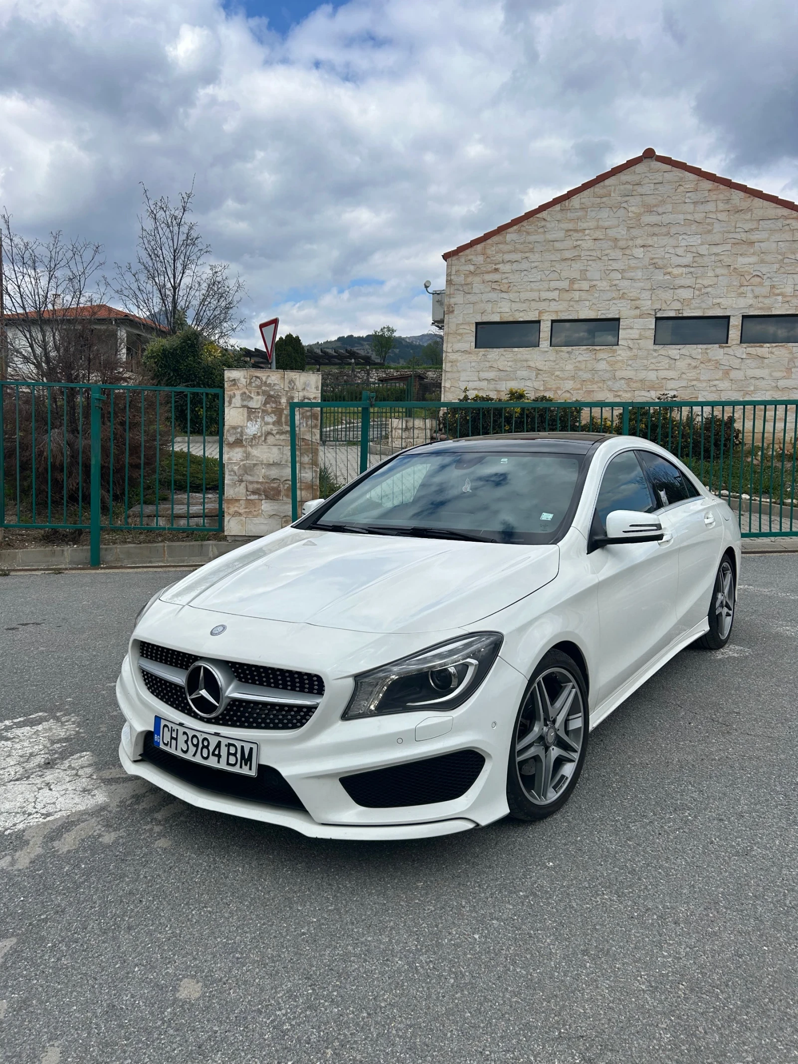 Mercedes-Benz CLA 250 AMG line 