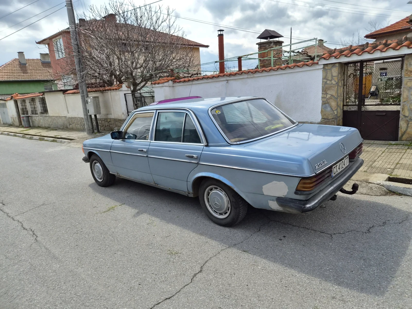 Mercedes-Benz 123 200D, снимка 6 - Автомобили и джипове - 54483539