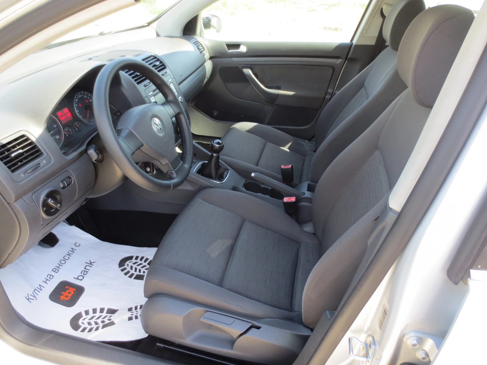 VW Golf 1.9 TDI* 6 скорости* , снимка 9 - Автомобили и джипове - 54565887