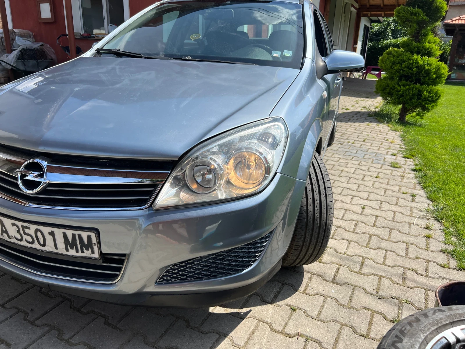Opel Astra 1.6 перфектна * климатик* 2008г, снимка 3 - Автомобили и джипове - 54822365