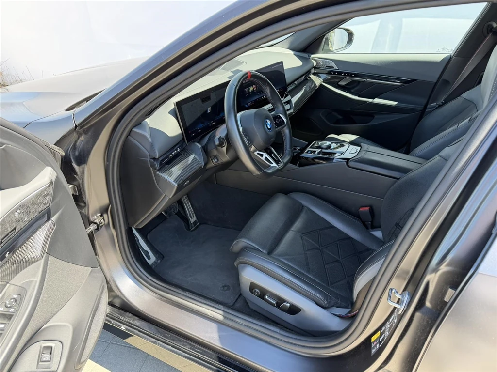 BMW i5 M60 xDrive, снимка 8 - Автомобили и джипове - 55031439
