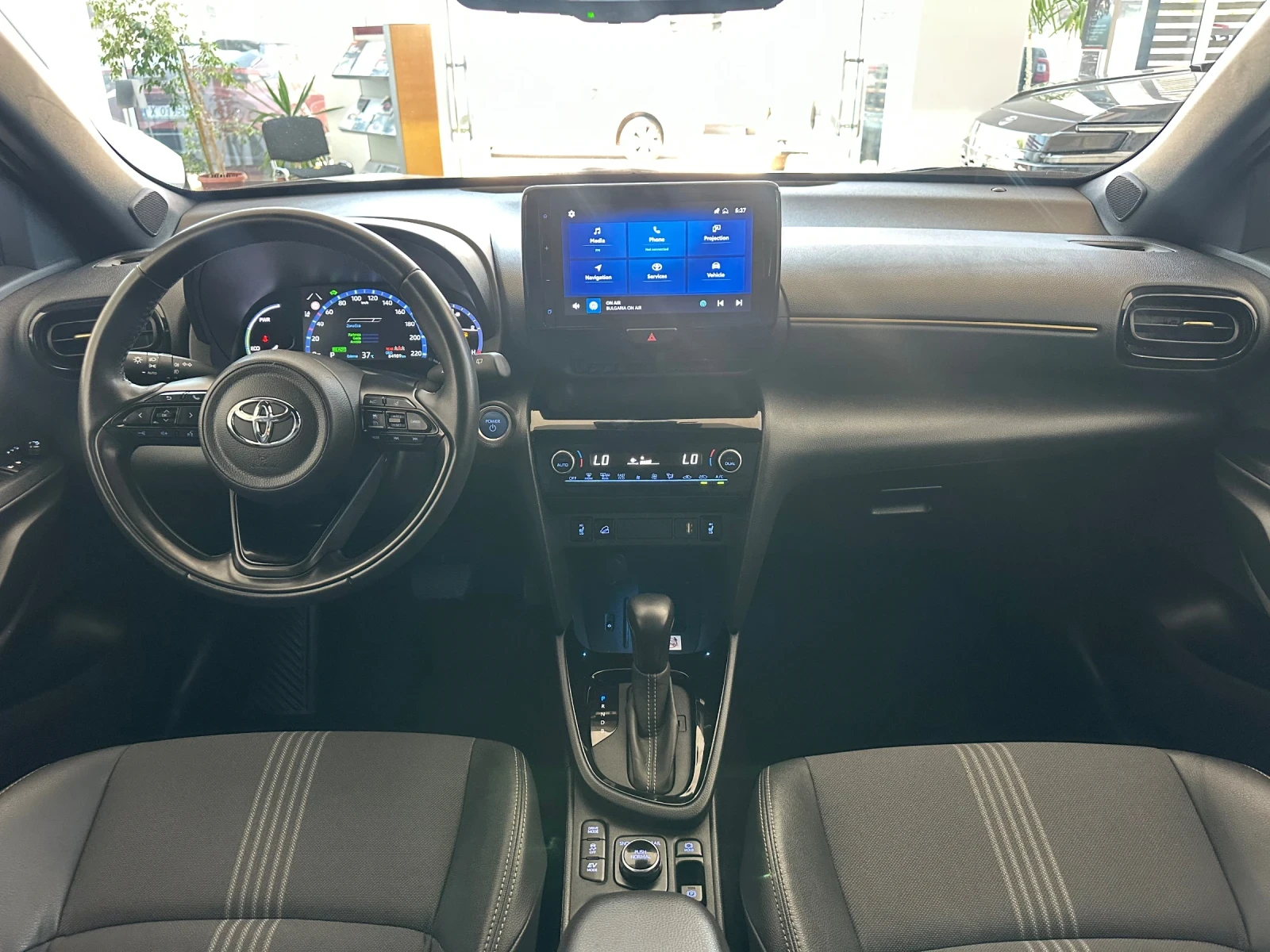 Toyota Yaris Cross Adventure* AWD, снимка 10 - Автомобили и джипове - 55091489