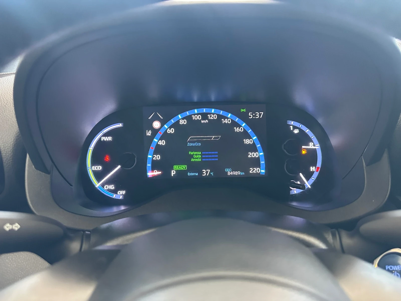 Toyota Yaris Cross Adventure* AWD, снимка 12 - Автомобили и джипове - 55091489