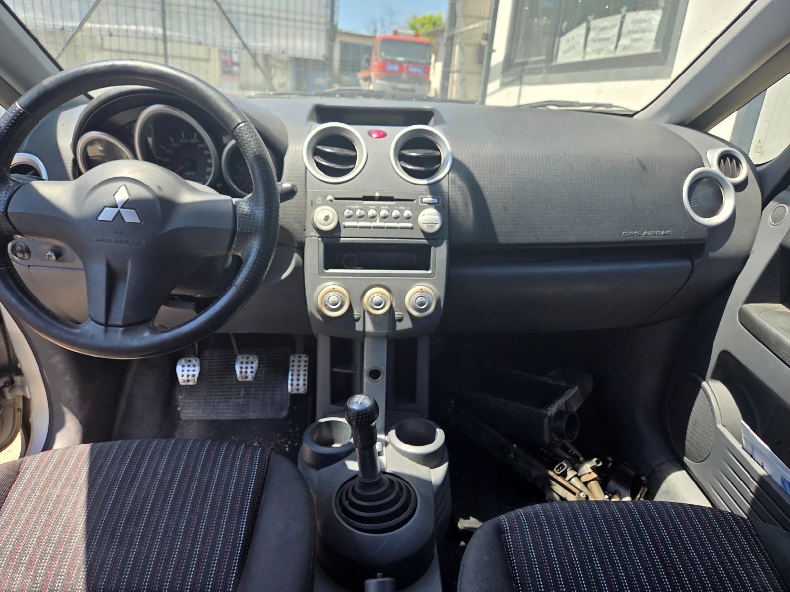 Mitsubishi Colt 1.3i , 1.5D, снимка 8 - Автомобили и джипове - 55099630