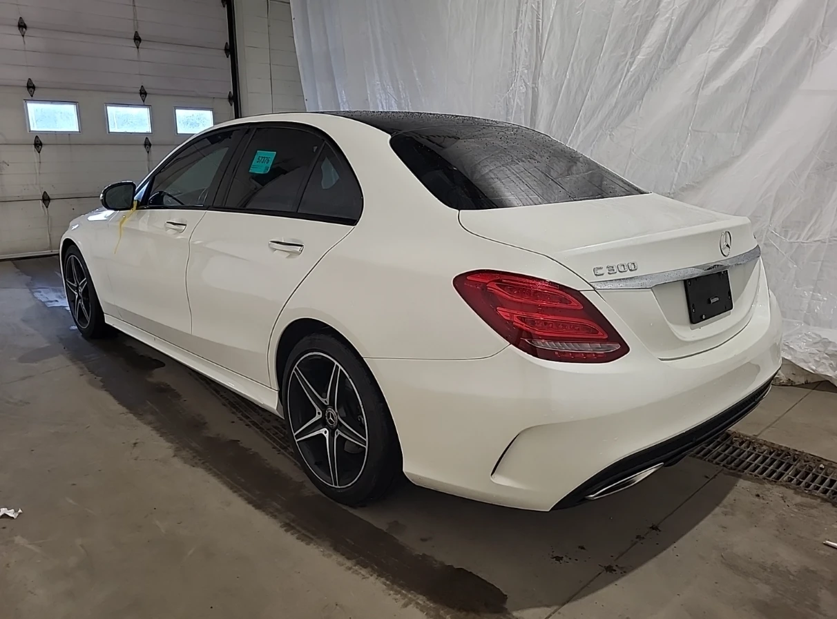 Mercedes-Benz C 300 64к км* 4matic* Amg Wheels* м.Точки* Камера* БЕЗ Щ, снимка 6 - Автомобили и джипове - 55152915