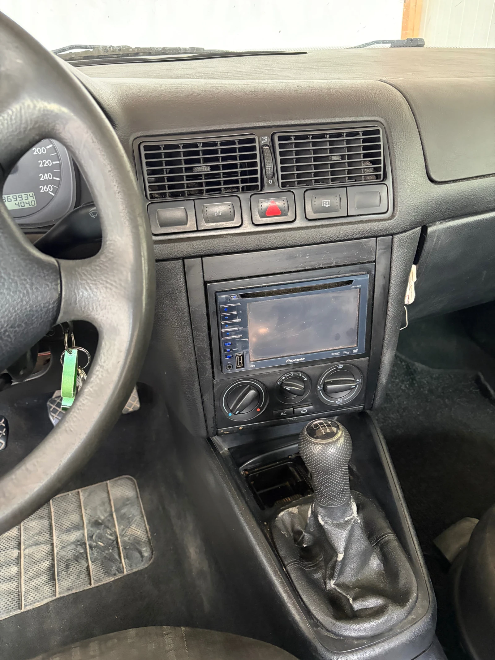 VW Golf 4, снимка 14 - Автомобили и джипове - 55405661