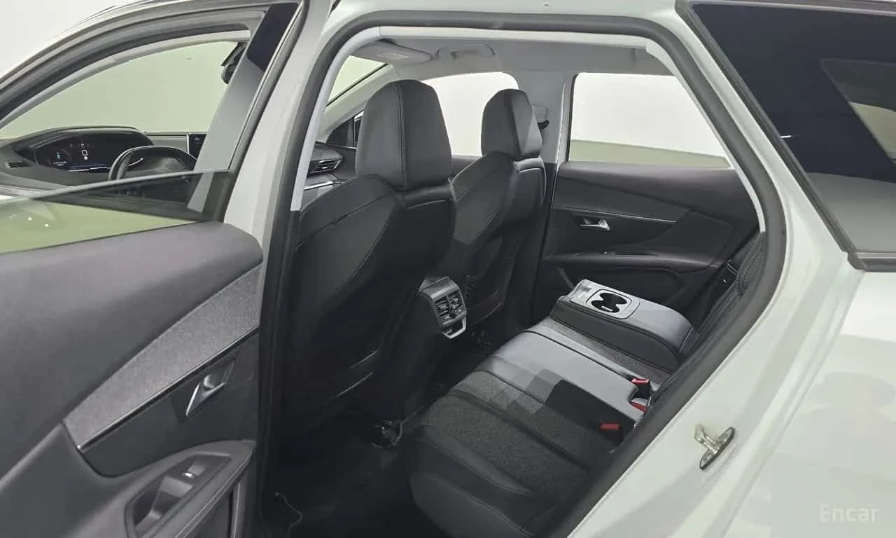 Peugeot 3008 BlueHDi Allure | АВТОКРЕДИТ БЕЗ ПЪРВОНАЧАЛНА , снимка 12 - Автомобили и джипове - 55589573