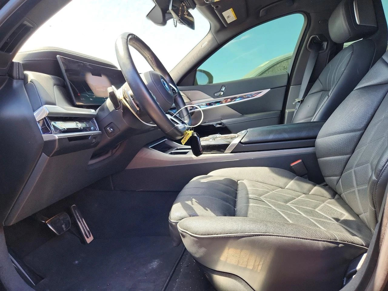 BMW i7 XDRIVE60 - FULL, снимка 7 - Автомобили и джипове - 56222339