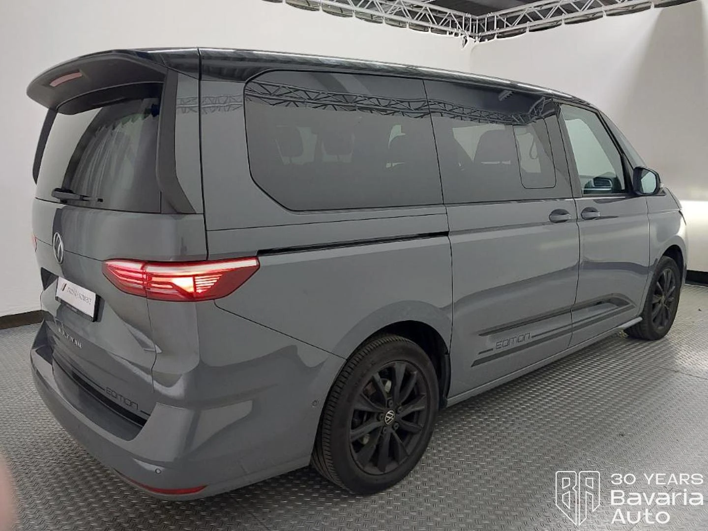 VW Multivan lang Edition DSG Easy Open Basic, снимка 4 - Автомобили и джипове - 56333249
