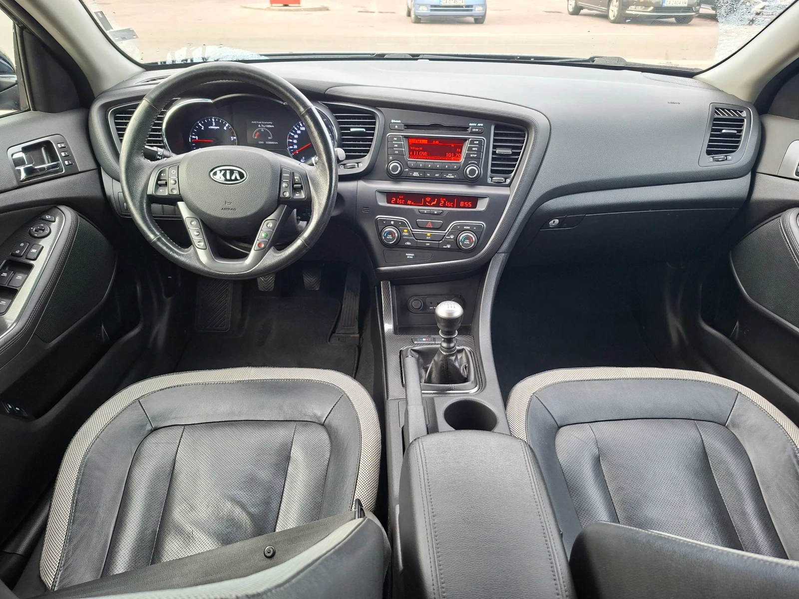 Kia Optima 1.7 CRDI, снимка 13 - Автомобили и джипове - 56442120