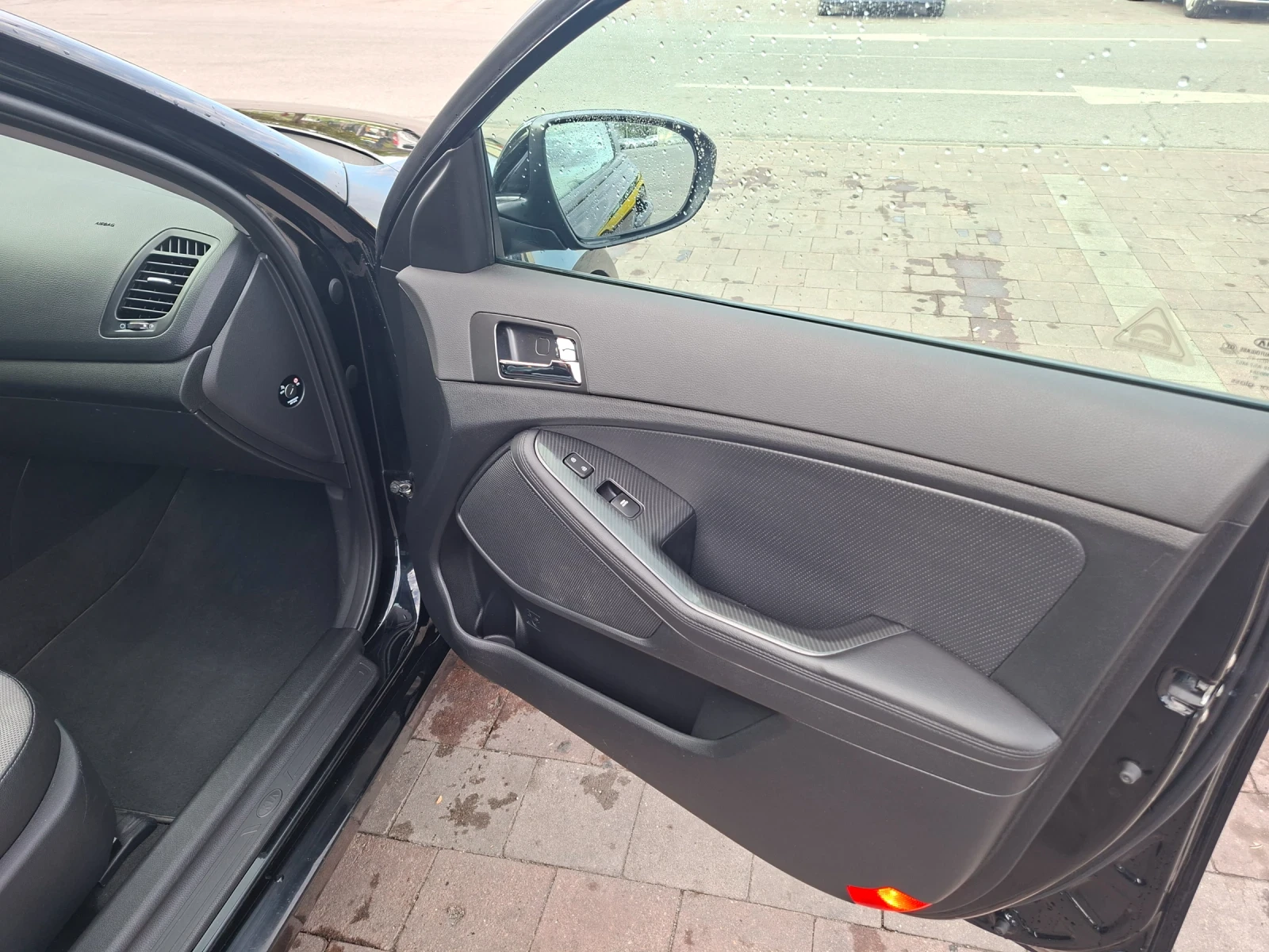 Kia Optima 1.7 CRDI, снимка 11 - Автомобили и джипове - 56442120