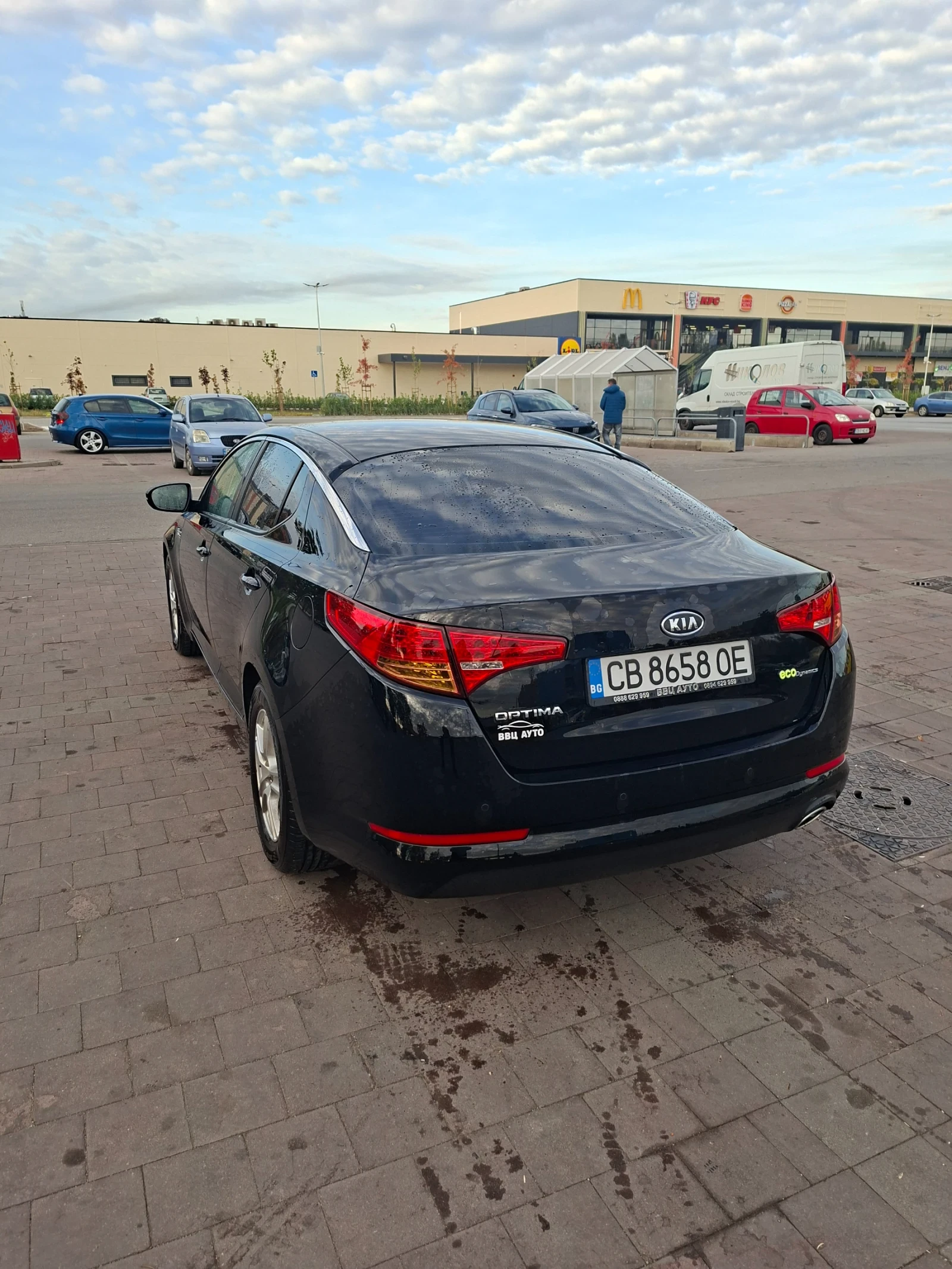 Kia Optima 1.7 CRDI, снимка 3 - Автомобили и джипове - 56442120