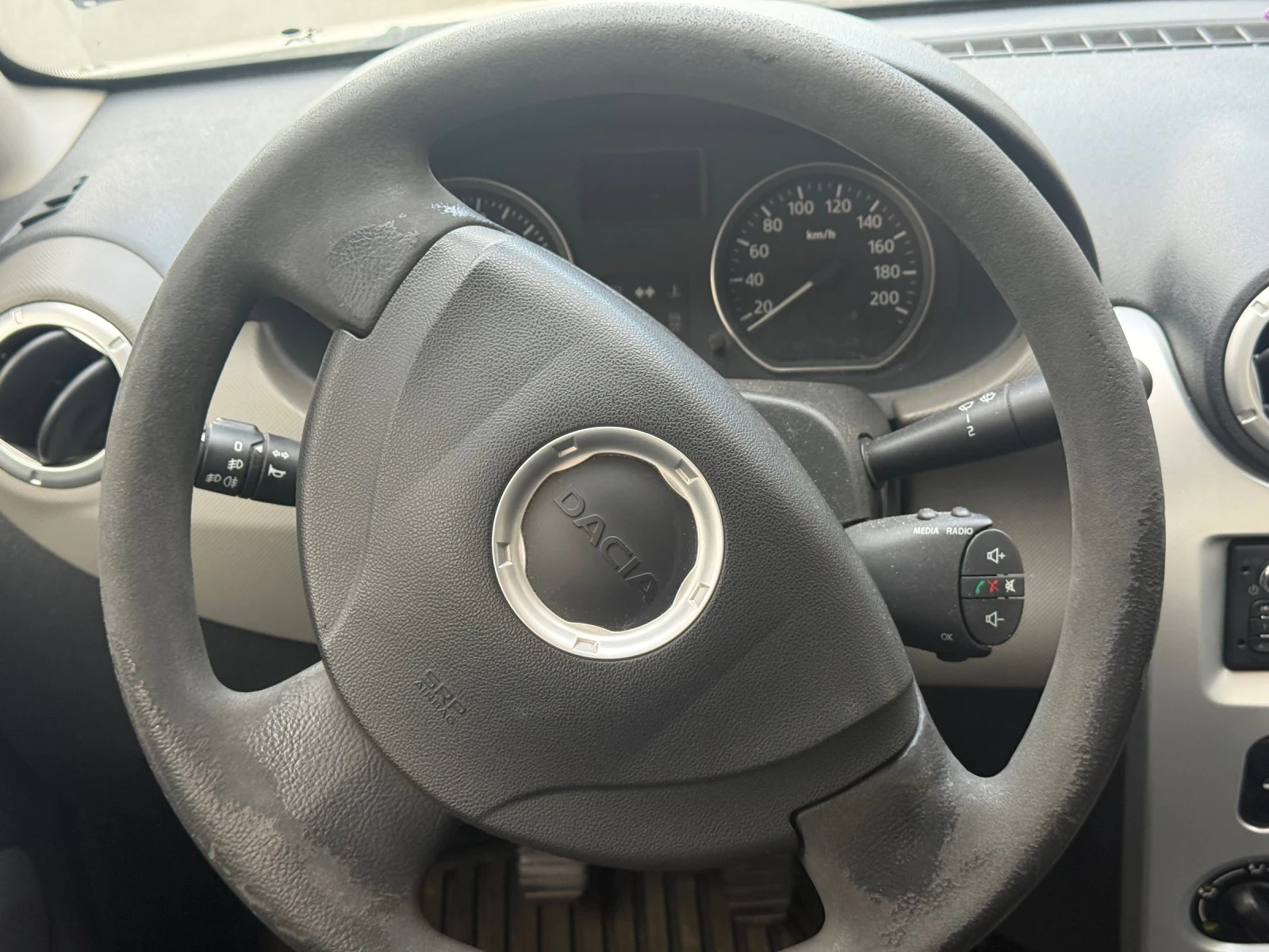 Dacia Sandero, снимка 4 - Автомобили и джипове - 56560139
