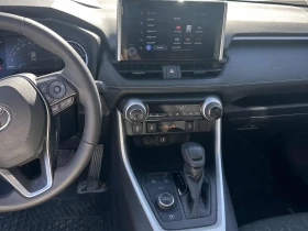 Toyota Rav4 Hybrid XLE * 2 КЛЮЧА * ПАНОРАМА * CARFAX, снимка 10