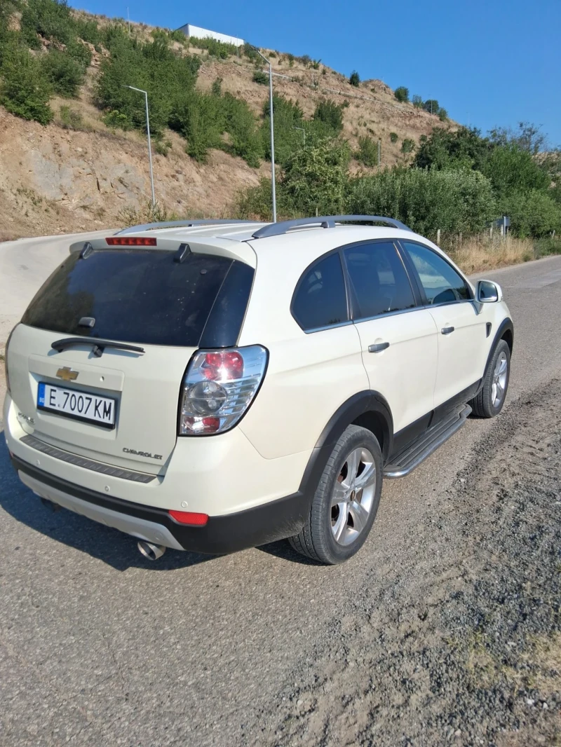 Chevrolet Captiva, снимка 3 - Автомобили и джипове - 52715620