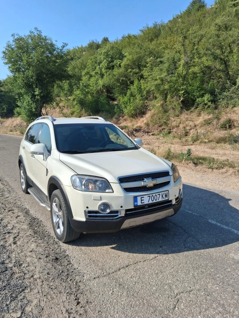 Chevrolet Captiva, снимка 4 - Автомобили и джипове - 52715620