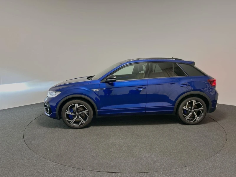 VW T-Roc R* 4M* DSG* PANO* DISTR* KEYLESS* CARPLAY* LED* , снимка 5 - Автомобили и джипове - 52444919